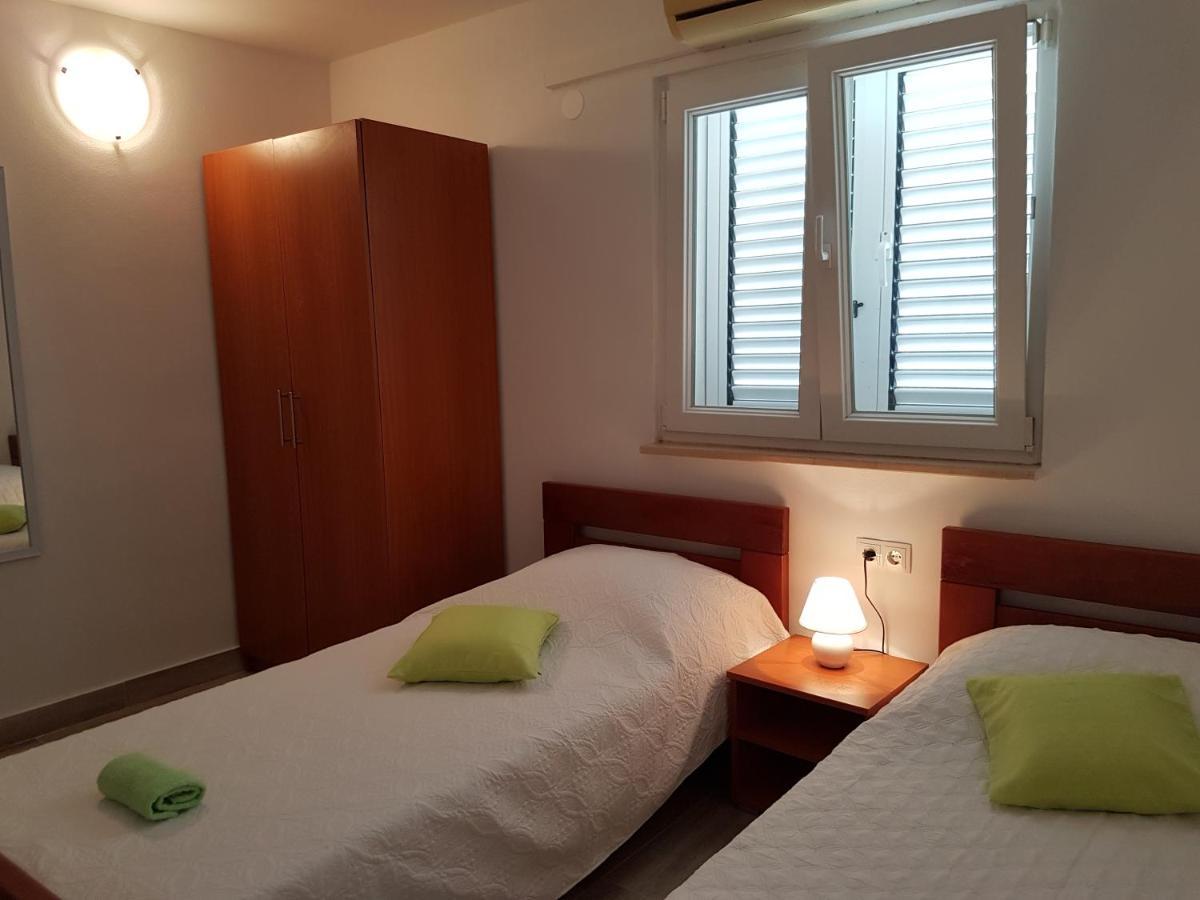 Apartments With A Parking Space Novalja, Pag - 6504 المظهر الخارجي الصورة