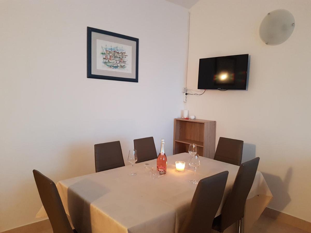 Apartments With A Parking Space Novalja, Pag - 6504 المظهر الخارجي الصورة