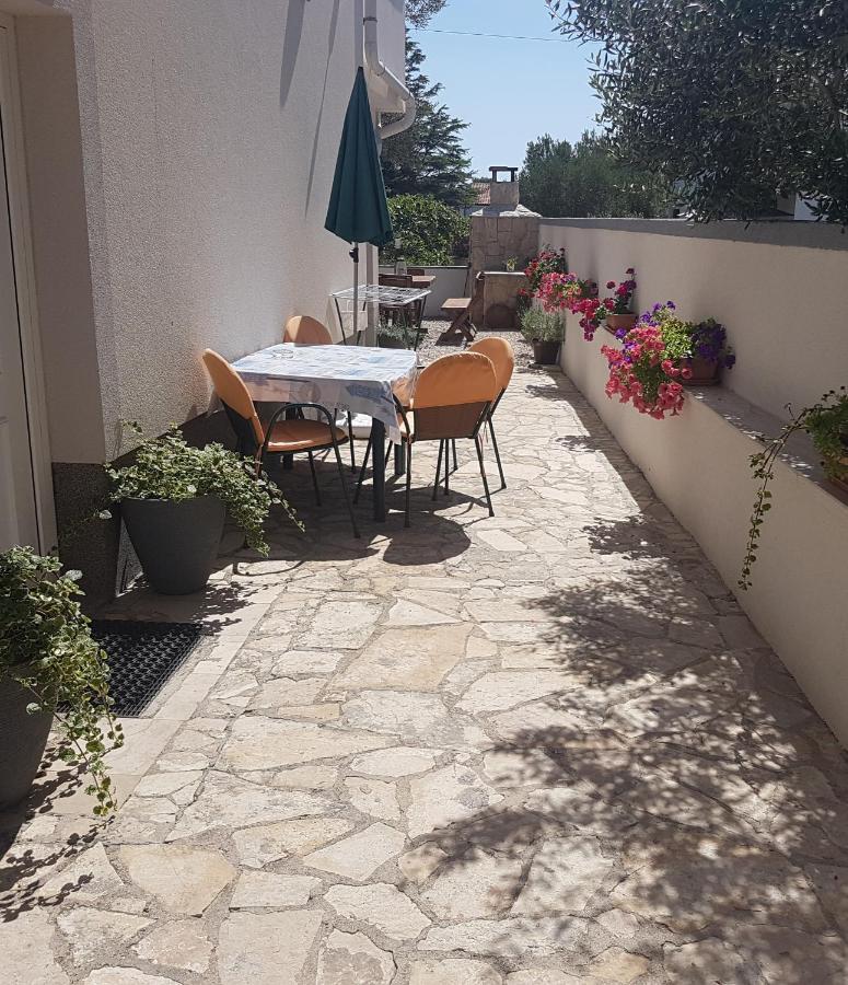 Apartments With A Parking Space Novalja, Pag - 6504 المظهر الخارجي الصورة